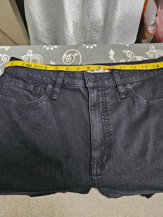 Madewell Curvy Skinny Flare Jeans in Black - Picture 3 of 11